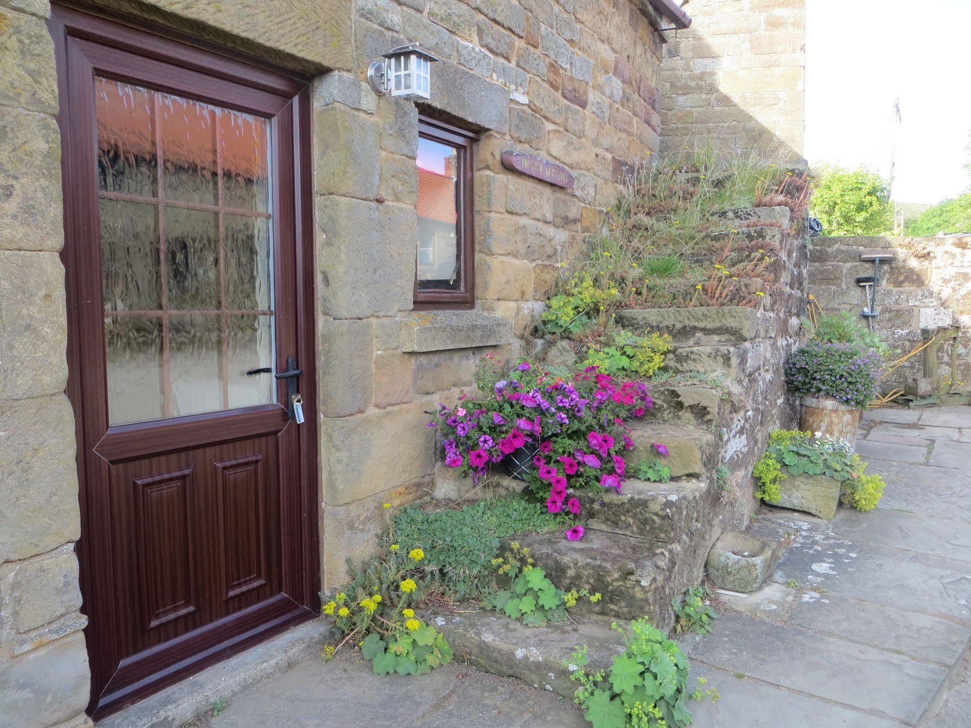 Craven Garth Cottages Rosedale Abbey Exterior photo